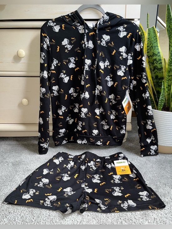 Peanuts Other - NWT PEANUTS 2 Piece Mummy Snoopy Halloween Lounge Set M